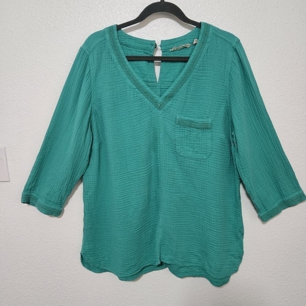 Soft Surroundings embroidered 100% cotton top size xl
